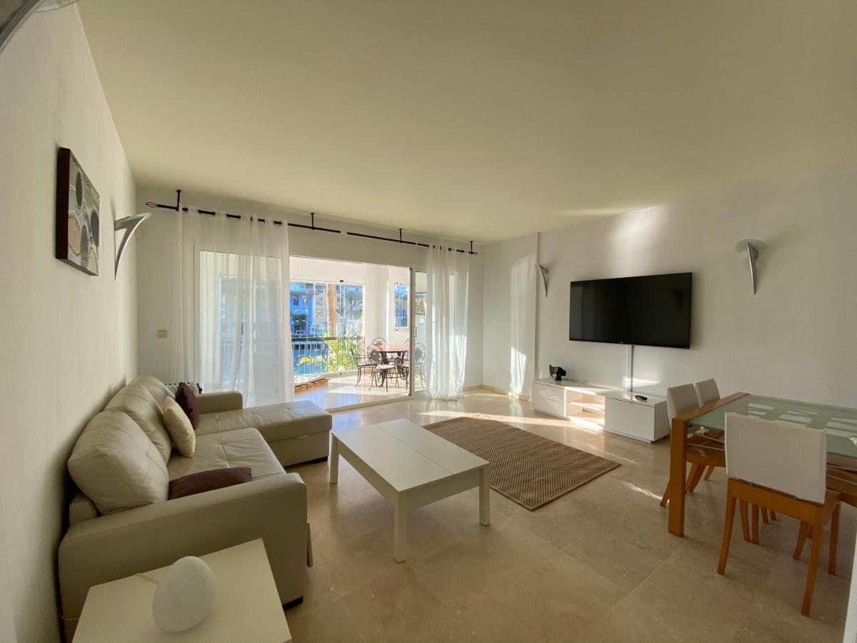 Apartamento Con Piscina ,Playa Con Vistas Panoramicas En La Marina De Sotogrande ซานโรเก ภายนอก รูปภาพ