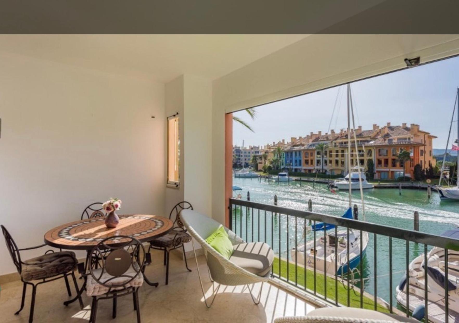Apartamento Con Piscina ,Playa Con Vistas Panoramicas En La Marina De Sotogrande ซานโรเก ภายนอก รูปภาพ