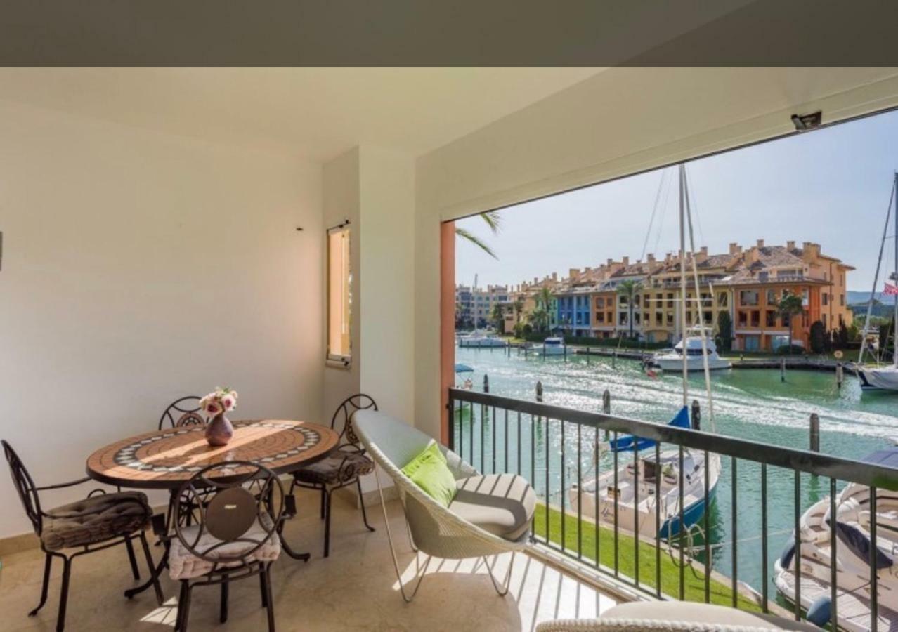 Apartamento Con Piscina ,Playa Con Vistas Panoramicas En La Marina De Sotogrande ซานโรเก ภายนอก รูปภาพ